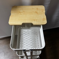 ワゴン　白色　　の画像