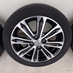 ダイハツタイヤホイールセットの画像