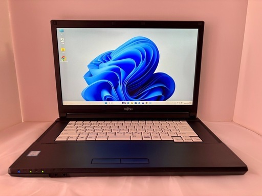 ⭐️美品 爆速?【Windows11 Pro　25H2✨】富士通LIFEBOOK A576 R/2017年製/15.6インチ/フルHD