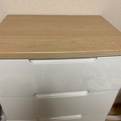 洋服棚　カラーボックスの画像