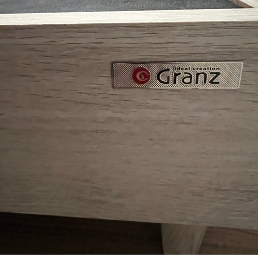 決まりました！Granz（グランツ）照明・コンセント付き シングルベッドフレーム