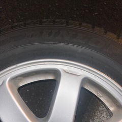 タイヤ 3本の画像