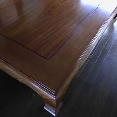 きれいな和テーブル、座卓の画像