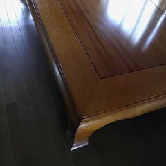 きれいな和テーブル、座卓の画像