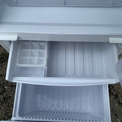 🌸SHARP ノンフロン冷凍冷蔵庫   SJ-14Y-W  の画像