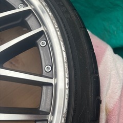 ロクサニー20インチの画像