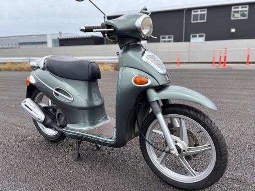 ⭐️ルッカー50快速2ストモデル⭐️バッテリー・前後タイヤ・ミラー・プラグ新品で快調です⭐️50cc原付スクーター⭐️