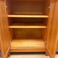 千趣会 食器棚の画像