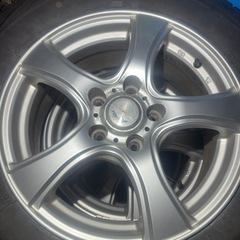 ブリヂストン スタッドレス 215/65/16 16インチ アルファード ヴェルファイアなどに の画像