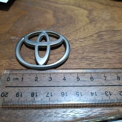 トヨタ　ミニエンブレムの画像