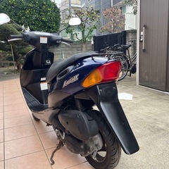 SUZUKI.
レッツの画像