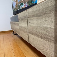 テレビ台の画像