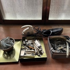 鉄くず・アルミ網戸・柵・給湯器スクラップ品まとめての画像