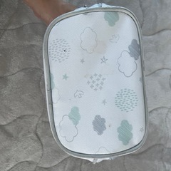 ベビー哺乳瓶、マグ入れの画像