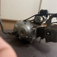 リトルカブ　4速 エンジン実働外しAA01c50スーパーカスタムの画像