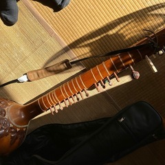 シタール 弦楽器 インド 民族楽器 インド民族楽器 楽器 ケース付 ダブルトゥンバシタール 和楽器の画像