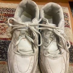 スニーカーの画像