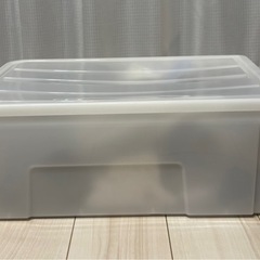 ニトリ　衣装収納ケース　半透明　の画像