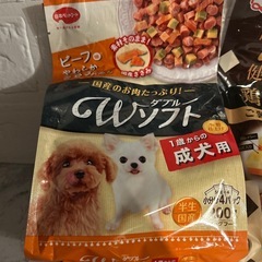 ペットフード&オヤツの画像