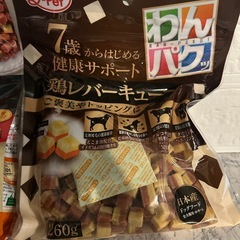 ペットフード&オヤツの画像