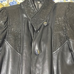 エンボス加工　黒シープスキン　レーザーコートの画像