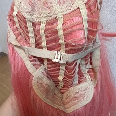 ピンクのウィッグの画像