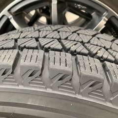 ブリヂストン BLIZZAK DM-V3 225/65R17 アルミホイール付き4本セット
の画像