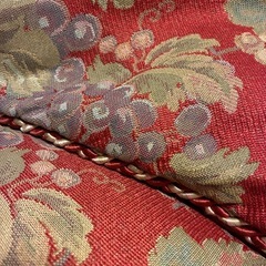 レトロな薄手のクッションの画像