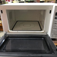 2017年製 ハイアール 電子レンジ 600w フラット式 JM-FH18Dの画像