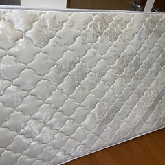 シングルマットレスの画像