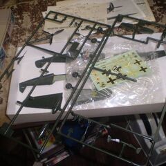 ハセガワ製　1/72　メッサ―シュミットMe109G　プラモデル　作りかけ　塗装ありの画像