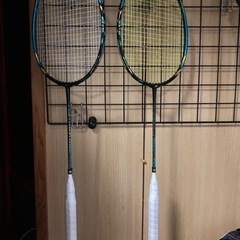 バドミントンラケット