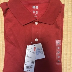 新品ユニクロメンズ半袖TシャツM　の画像