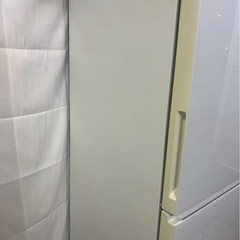 【成約済み】Hisense 冷蔵庫 HR-G3601W 2022年製 358L 右開きの画像