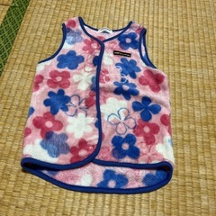 ⓪女の子 90-95長袖　ベストの画像