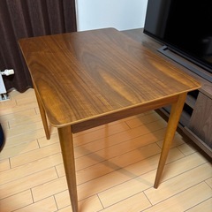 ノーチェ　ダイニングテーブルの画像