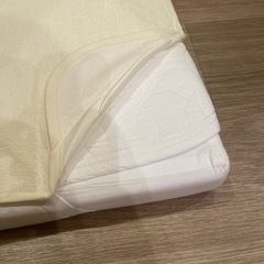 西川のベビー布団　防水シーツ付き　の画像