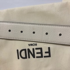 FENDIリバーシブルレザーベルト極美品90  の画像