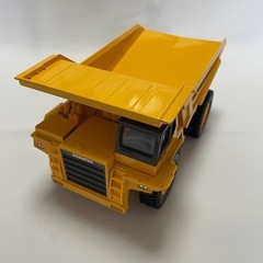 トラックのおもちゃの画像