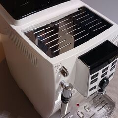 デロンギ マグニフィカS ECAM23120WNの画像