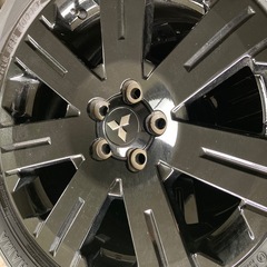 デリカ　YOKOHAMA 225/55R18 25年製　夏タイヤ　新車剥がし　タイヤホイール4本セットの画像