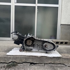 Bw’s125 エンジン E3K6E 実動 ワケアリ ディスクハブ付き ズーマーの画像