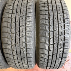 215/60/17冬トーヨーの画像