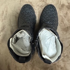 【沖縄本島手渡し限定】MICHAELKORS 　ブーツ　新品未使用　22.5cmの画像