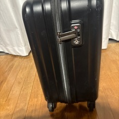 キャリーケースの画像