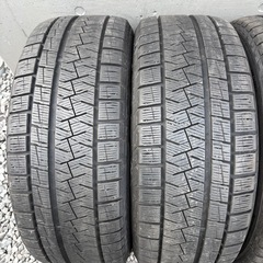 225/45/18冬ピレリの画像