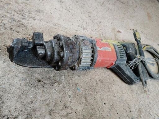 油圧鉄筋カッター