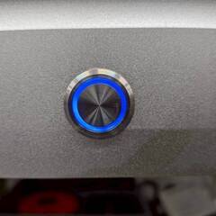 デジタルホワイトボード スタンド付き スタンド含む高さ205 幅199 奥行69（モニターのみ高さ121）の画像