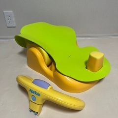 アップリカ　ベビーバスチェアの画像