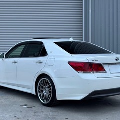 クラウン　ハイブリッド　アスリートS  サンルーフの画像